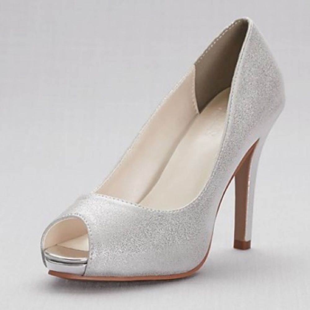DAVID'S BRIDAL shimmer peep-toe platform pumps STYLE# KINGSLEY size 8